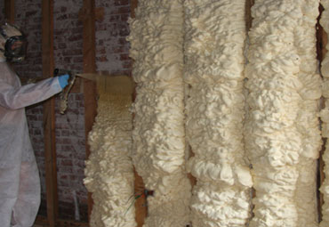 Types of Spray Foam in Mississauga